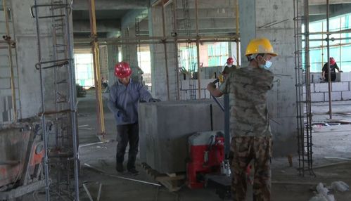 新疆應(yīng)用職業(yè)技術(shù)學(xué)院綜合實訓(xùn)樓項目主體工程即將完工